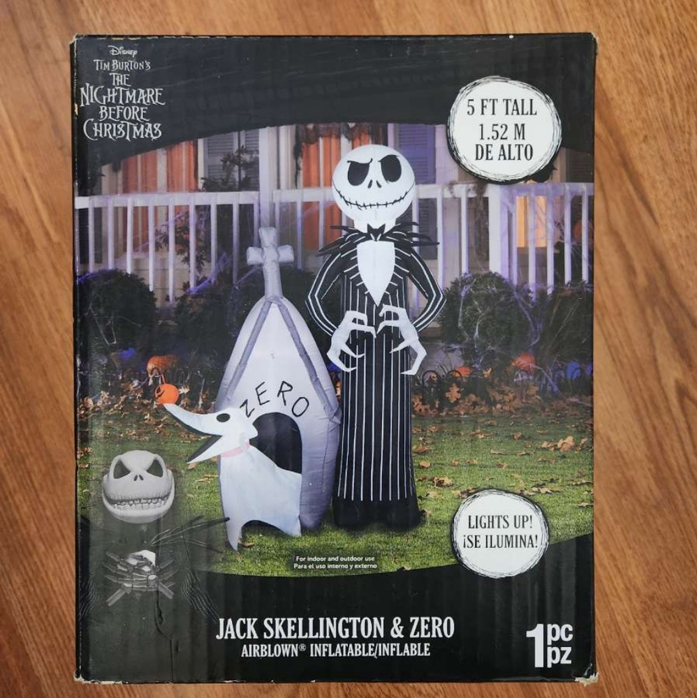 Gemmy- Nightmare Before Christmas 5 ft Inflatable Jack Skellington & Zero Decor
